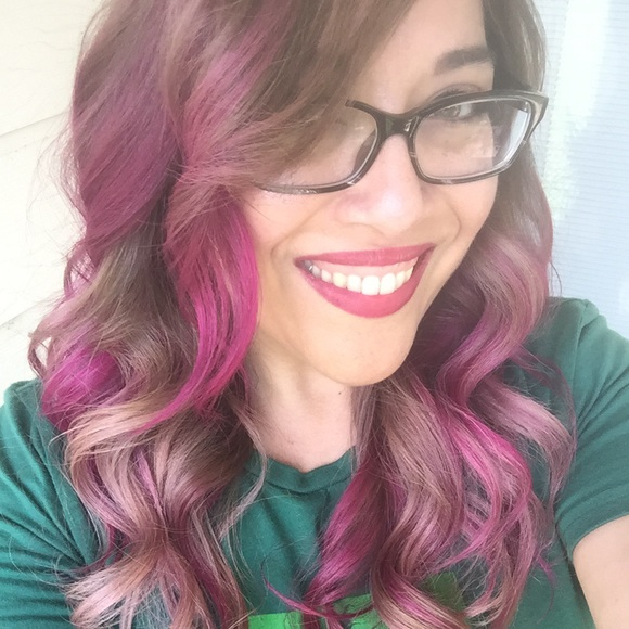 Meet your seller!! 😘💗💋 - Picture 5 of 5